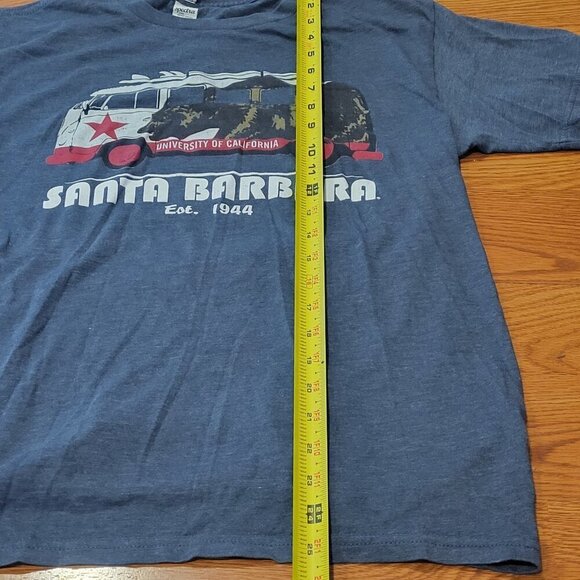 UCSB UC Santa Barbara VW Bus Surfboard CA Bear T Shirt Alumni Size Medium Cotton - Picture 10 of 12